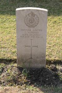 Ismailia War Memorial Cemetery - Murphy, T